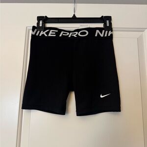Nike pro girls shorts NWT